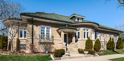 2954 W Sunnyside Avenue, Chicago