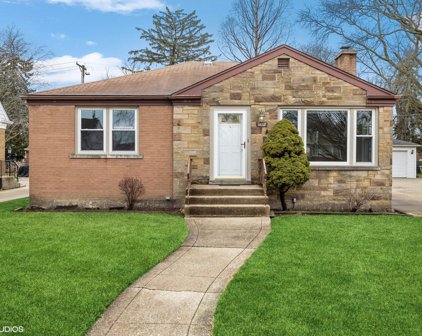 1872 Stratford Avenue, Westchester