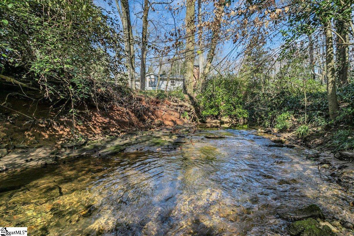 MLS 1522255 Gower Estates 33 Ponderosa Road, Greenville Property