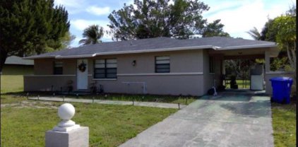 2656 Dr Ella Piper Way, Fort Myers