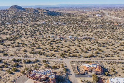 33 TWIN PEAKS Road, Albuquerque