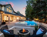 31 S Knightsgate Circle, The Woodlands image
