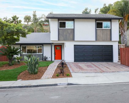 3755 Sierra Morena, Carlsbad