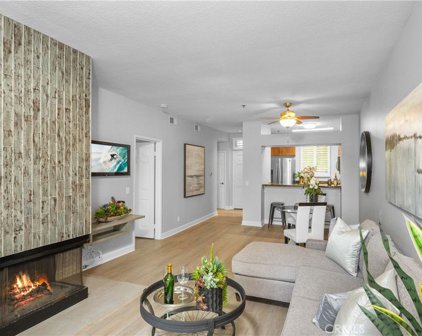 20301 Bluffside Circle Unit 305, Huntington Beach