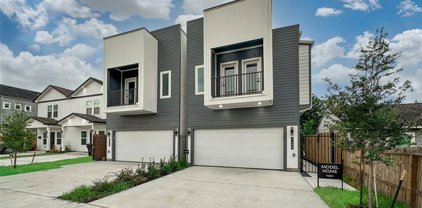 7108 Saint Augustine Street, Houston