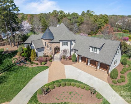 252 Milford  Circle, Mooresville