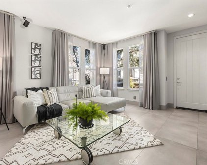 46 Midtown Drive, Aliso Viejo