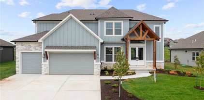 825 Bridgeshire Drive, Raymore