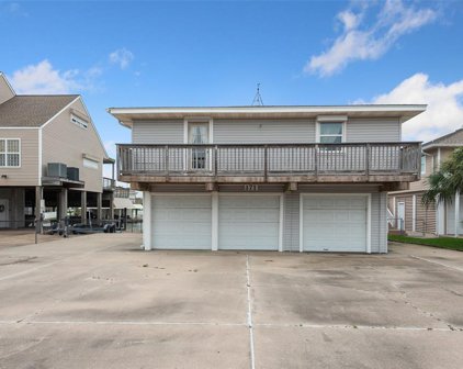 171 Bora Bora Drive, Tiki Island