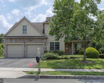 140 Blue Jay Way, Hummelstown