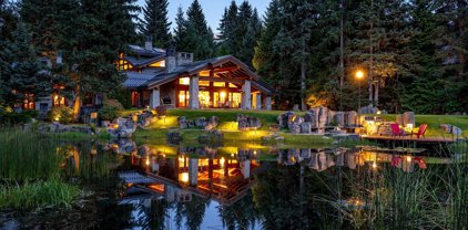 6805 Crabapple Drive, Whistler