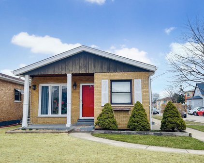 3747 East Avenue, Berwyn