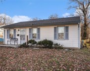 5621 E 39th Street, Kansas City image