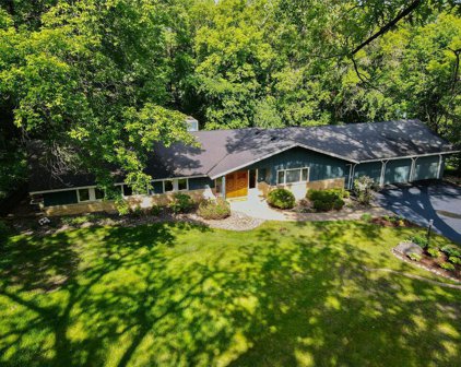 4706 Fairhills Road E, Minnetonka