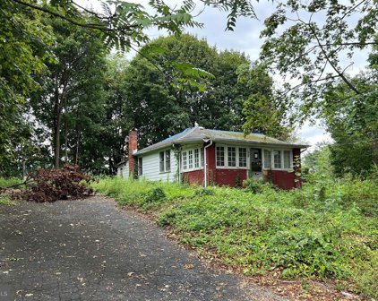 108 Bungalow Rd, Enola