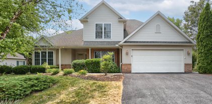885 Crooked Stick Dr, Mechanicsburg