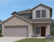 284 Middle Green Loop, Floresville image