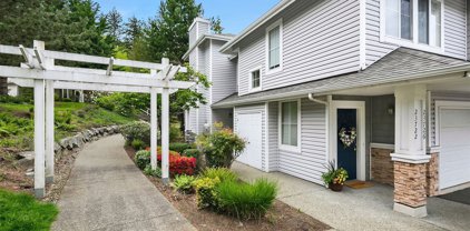 23722 SE Summerhill Village Lane Unit #2-1, Issaquah