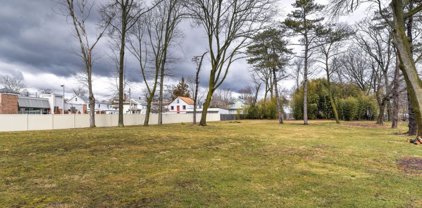 30 W End Ave, Somerville Boro