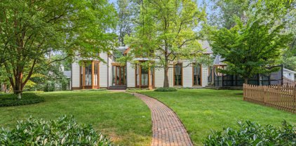 17 W Irving St, Chevy Chase
