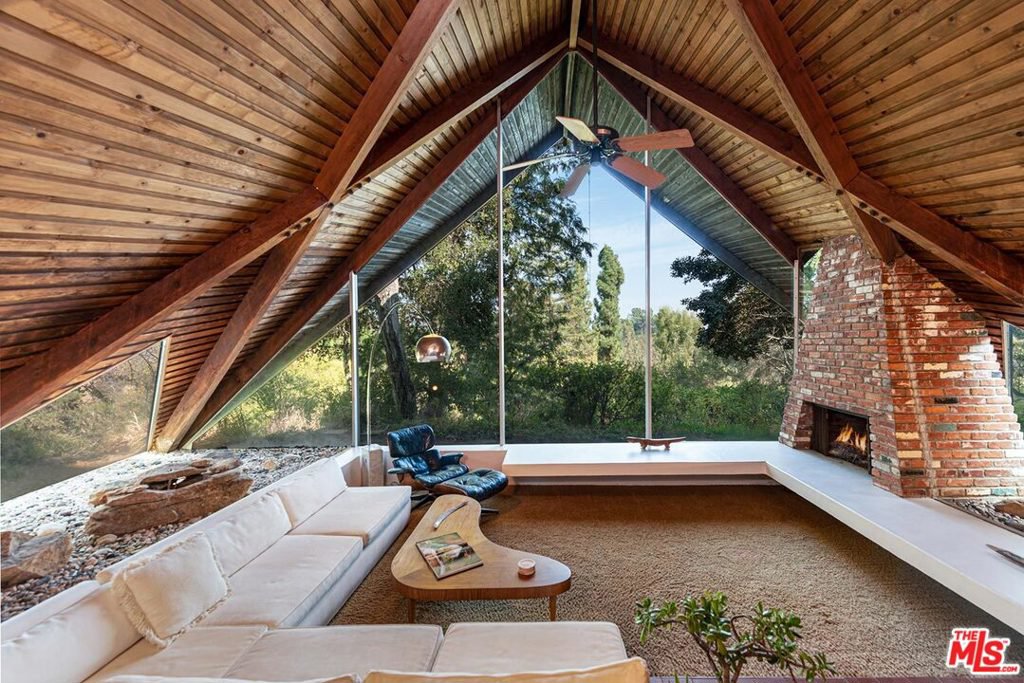 1963 N Mandeville Canyon Road, Los Angeles, 90049