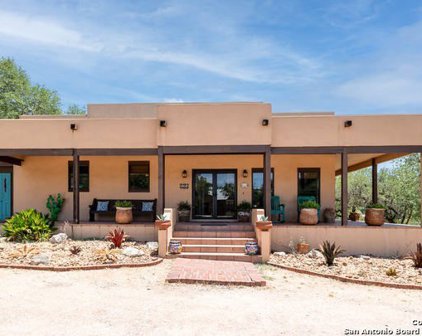 595 Silver Springs, Helotes