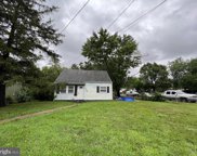 206 Holden Dr, Manassas Park image