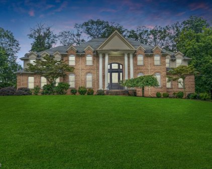 2 Caruso Ct, Bridgewater Twp.
