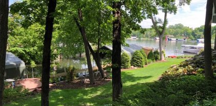 21500 Excelsior Boulevard, Greenwood