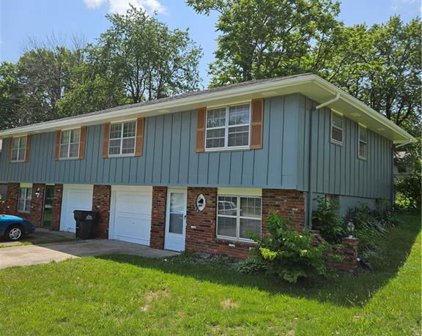 1008 SW Sunset Street, Blue Springs