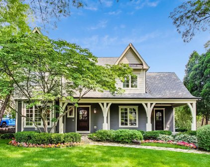 411 Canterbury Court, Hinsdale