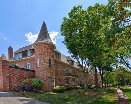 8361 Somerset Drive Unit #205, Prairie Village