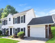1533 Lewisburg Pointe Drive, Clemmons image