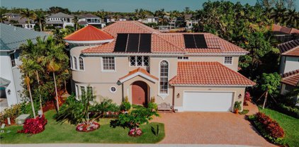 1947 Gordon River  Lane, Naples