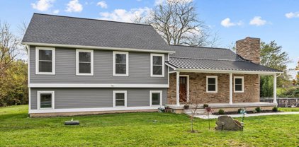7317 Devonshire Heights Rd, Harrisburg