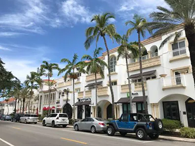 Olde Naples Florida Condominiums