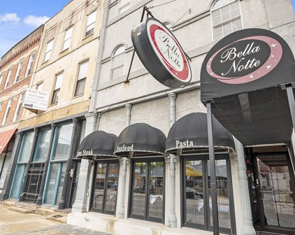 1374 W Grand Avenue, Chicago