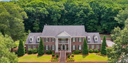 2200 Dug Hill, Brownsboro