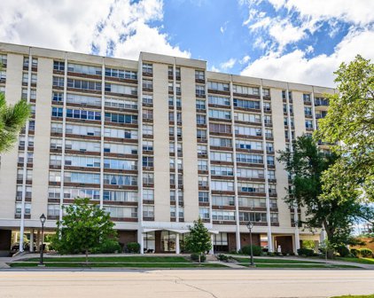 33 N Main Street Unit #8M, Lombard