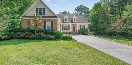 1617 Lone Hickory Road, Yadkinville