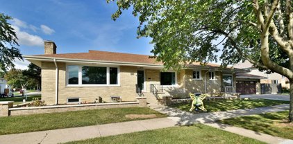 1204 Meadowcrest Road, La Grange Park