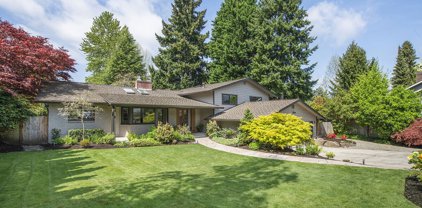 41 Tatoosh Key, Bellevue