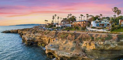 889 Sunset Cliffs Boulevard, Ocean Beach (OB)