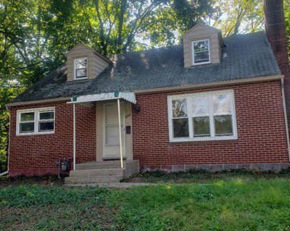 4249 Locust Ln, Harrisburg