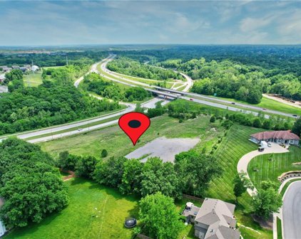152 Hwy & Maplewoods Pkwy Street, Kansas City