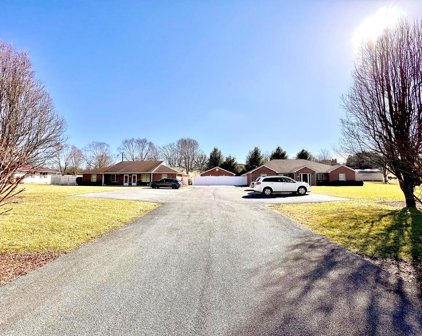 33366 Hillman Hwy, Glade Spring