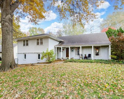 8231 Outlook Lane, Prairie Village