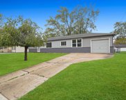 325 Apache Lane, Hoffman Estates image