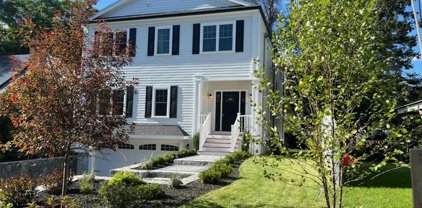 9 Bartlett Ave, Lexington