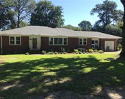 310 Red Point Drive, Smithfield image